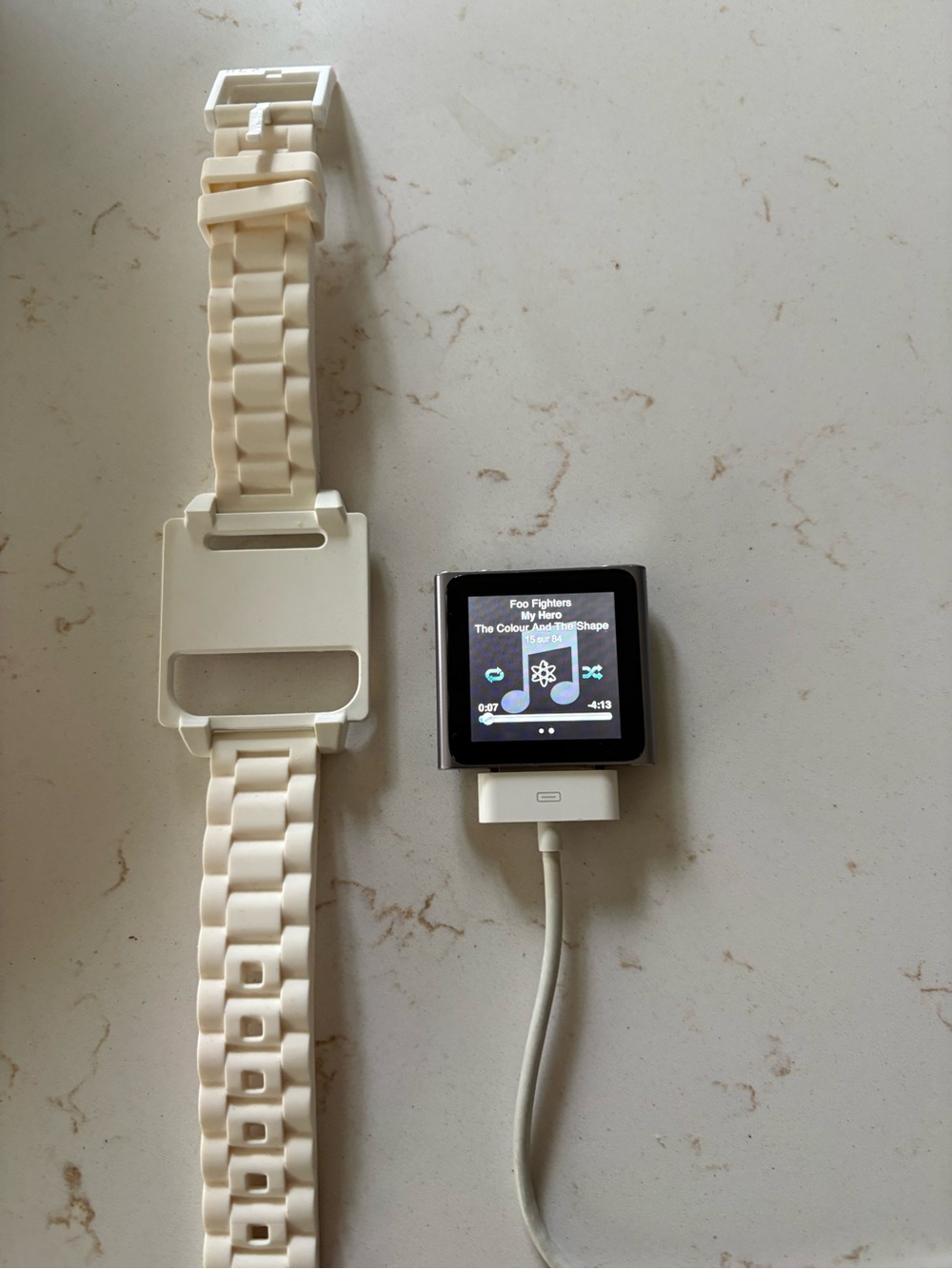 Apple Smartwatch-Style iPod Nano with White Silicone Band